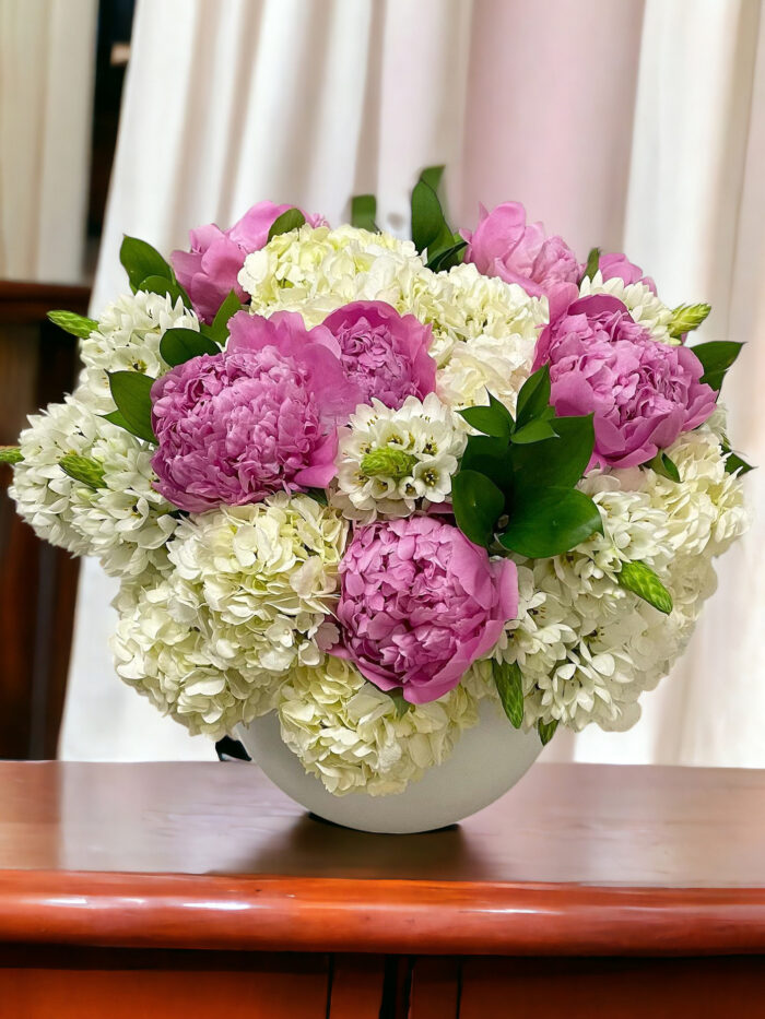 Hydrangeas : Flower Arrangement