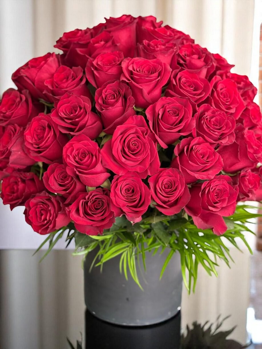 100 red roses