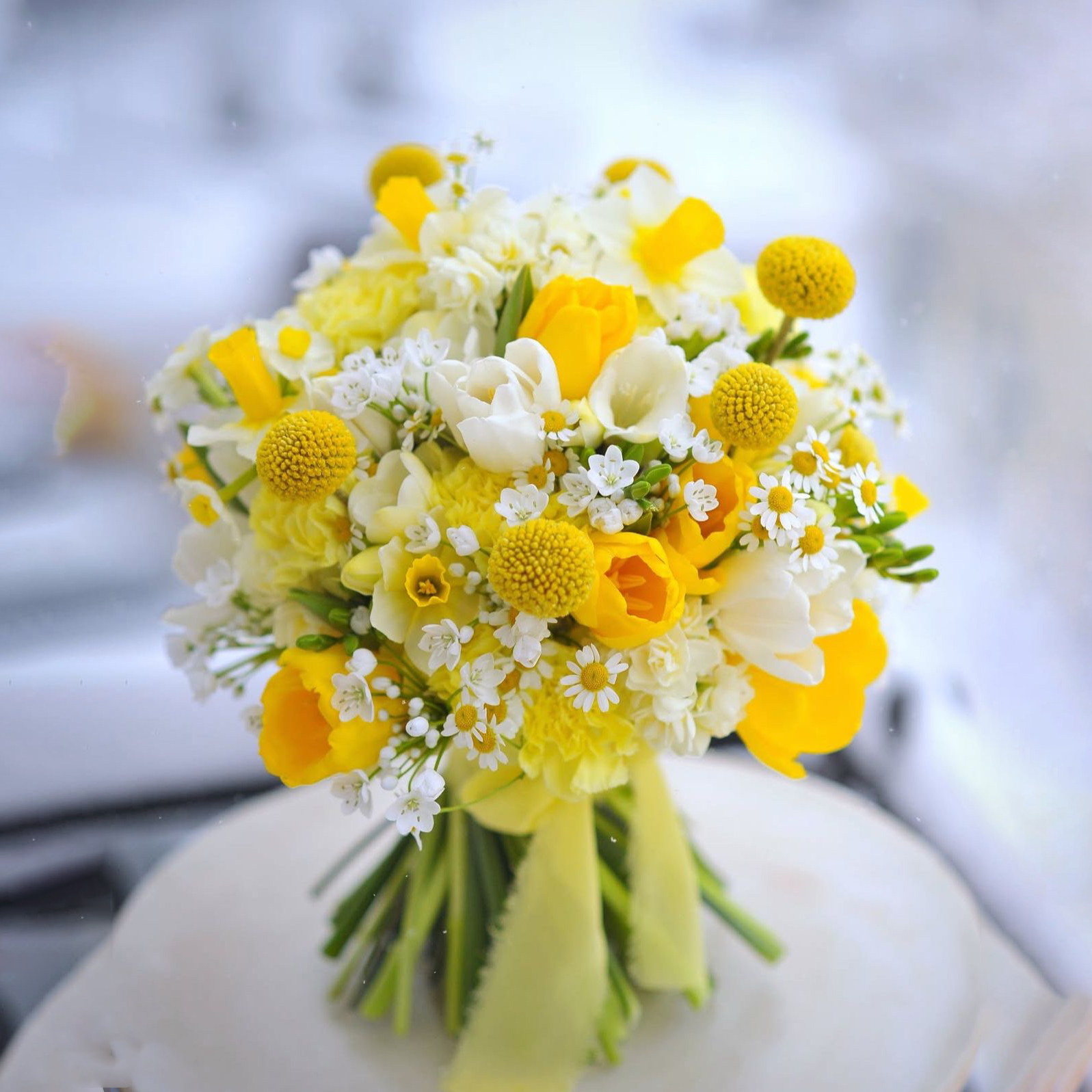Sunny bridal Arrangement
