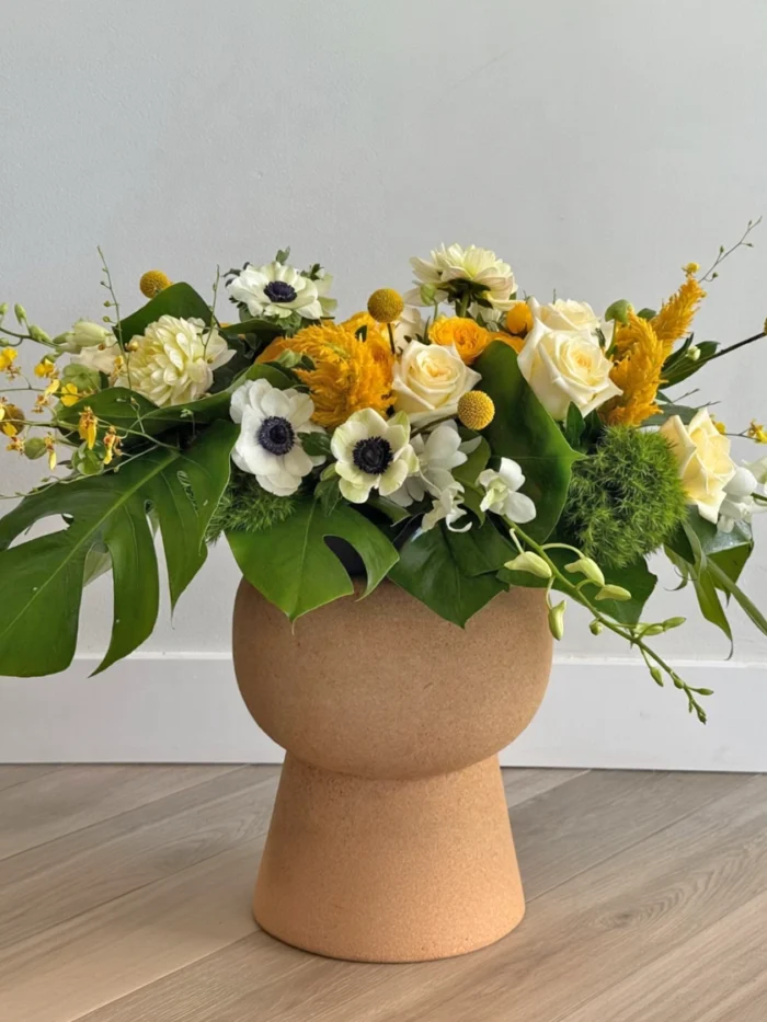 Sunlit Tropics: low centerpiece