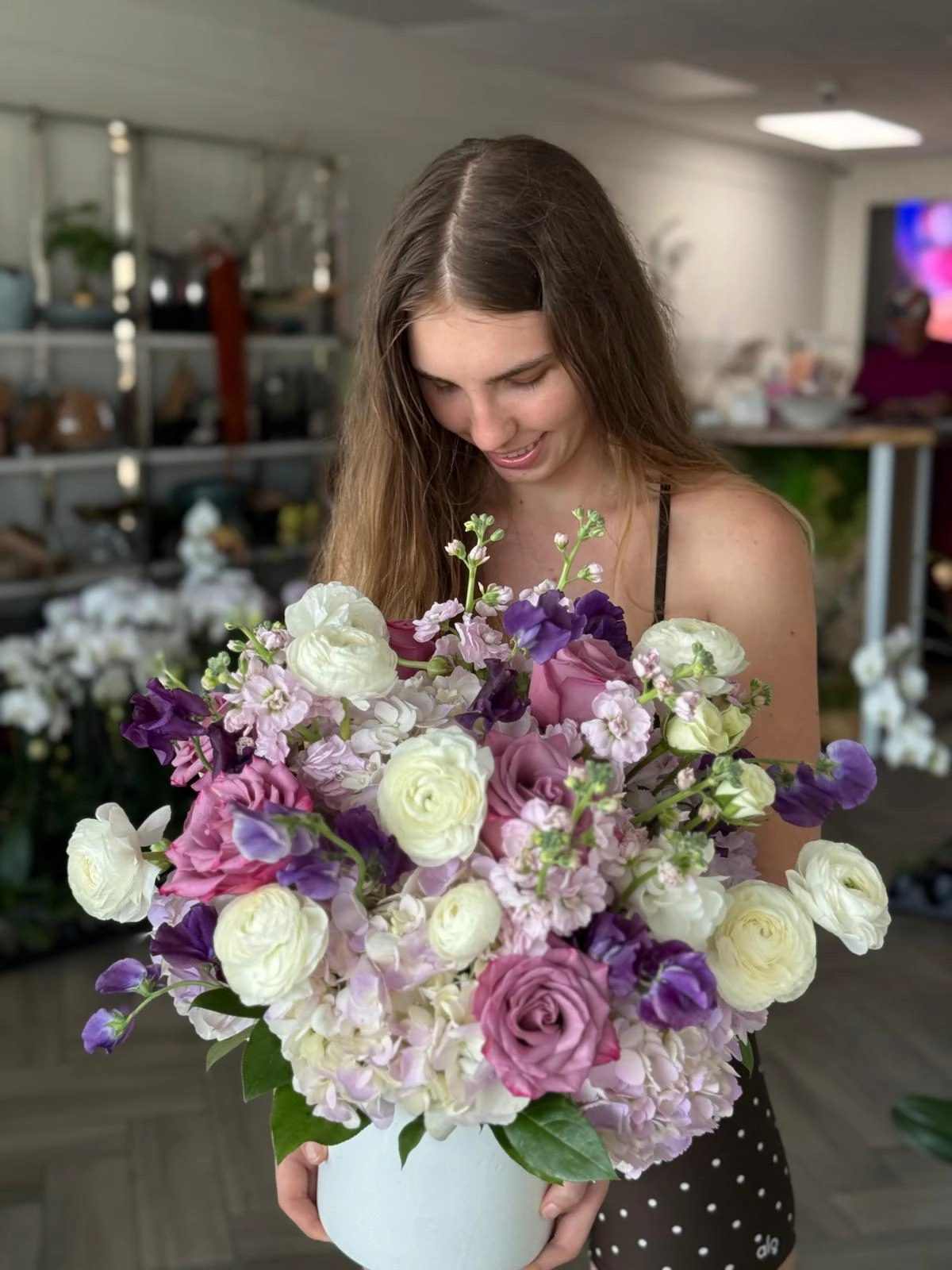 Sophisticated Gift: garden-inspired composition - Image 3